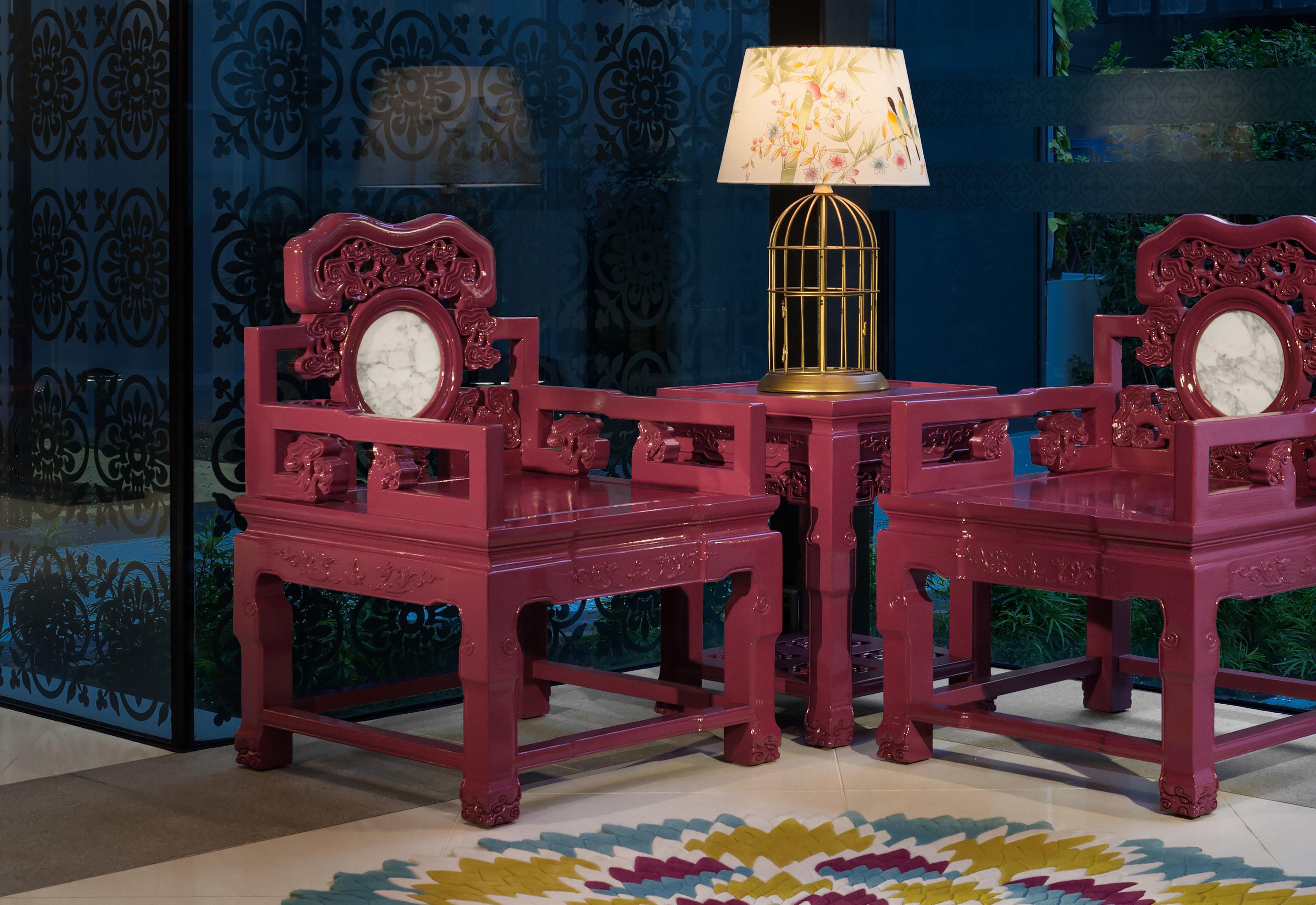 โรงแรมอินดิโก สิงคโปร์ กาตง ภายนอก รูปภาพ A set of Chinese chairs