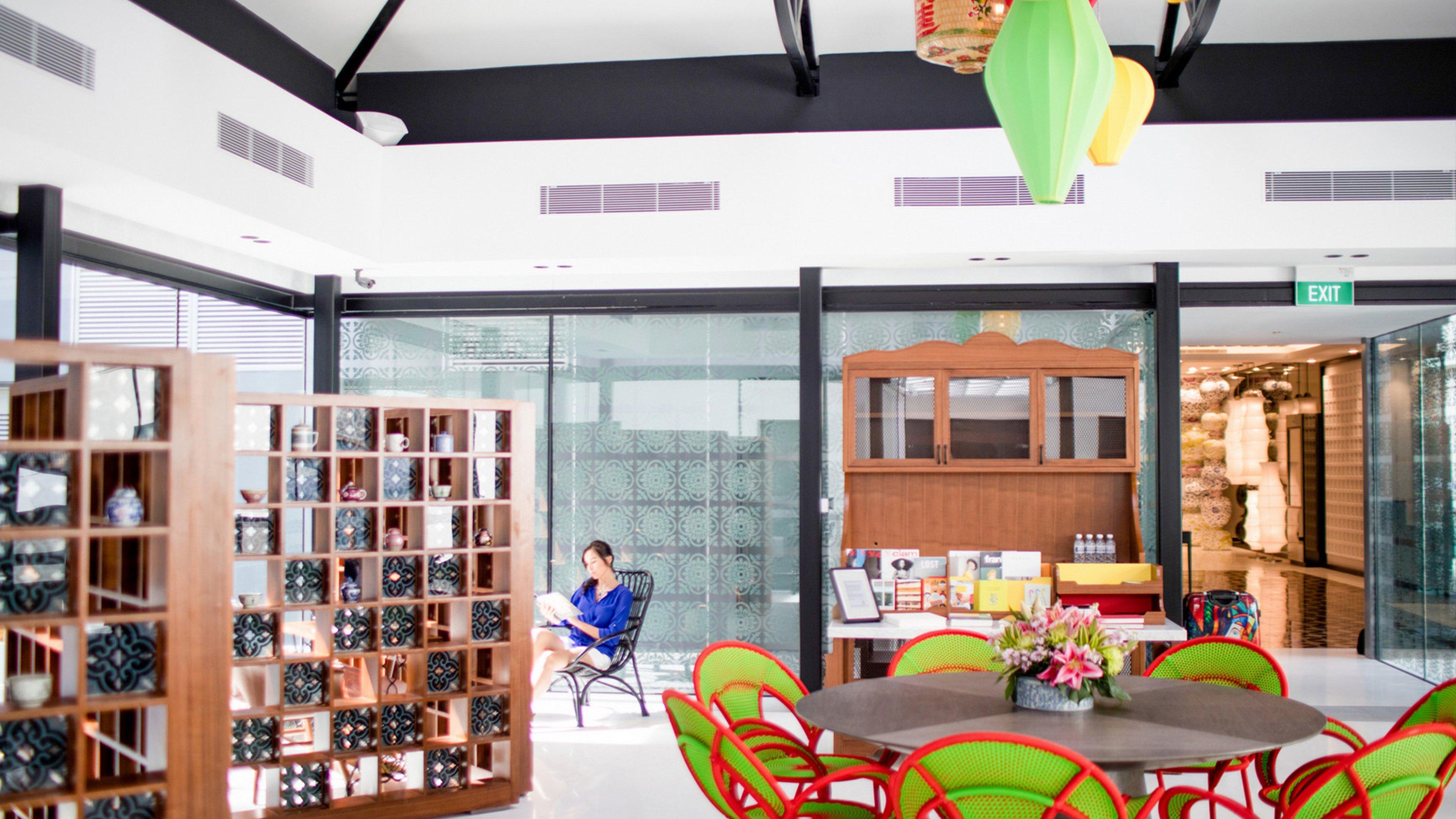 โรงแรมอินดิโก สิงคโปร์ กาตง ภายนอก รูปภาพ The interior of the library